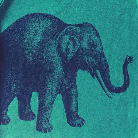 T-Shirt Lucky Fish Elefant petrol